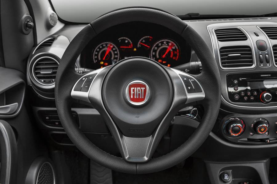 Панель приборов Fiat Grand Siena Attractive 2016 года  (фото 3 из 12)